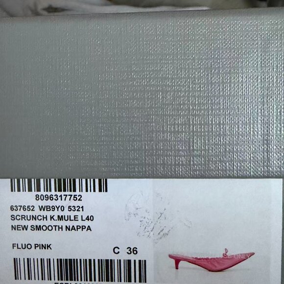 BALENCIAGA Scrunch Knife Leather Kitten Heel Mules - Picture 4 of 4